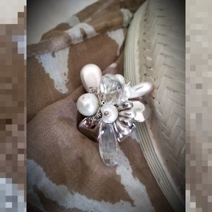 Fabulous large floral ring boho pearl silver fun